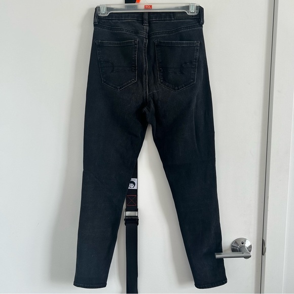 American Eagle Curvy Super High Rise Black Jeans - Picture 3 of 8